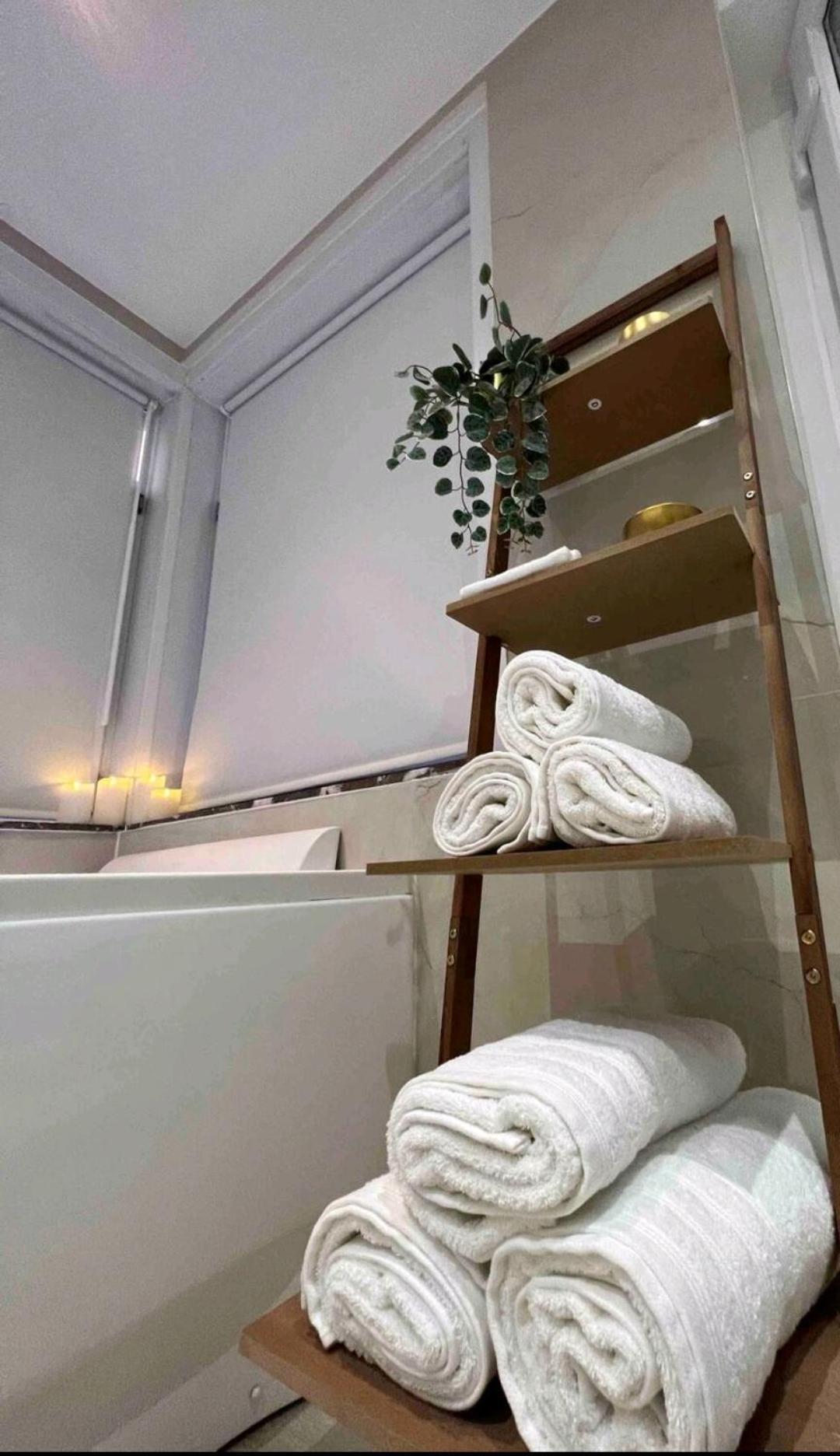 Sublime Appartement Calme Cosy & Jacuzzi 布鲁塞尔 外观 照片